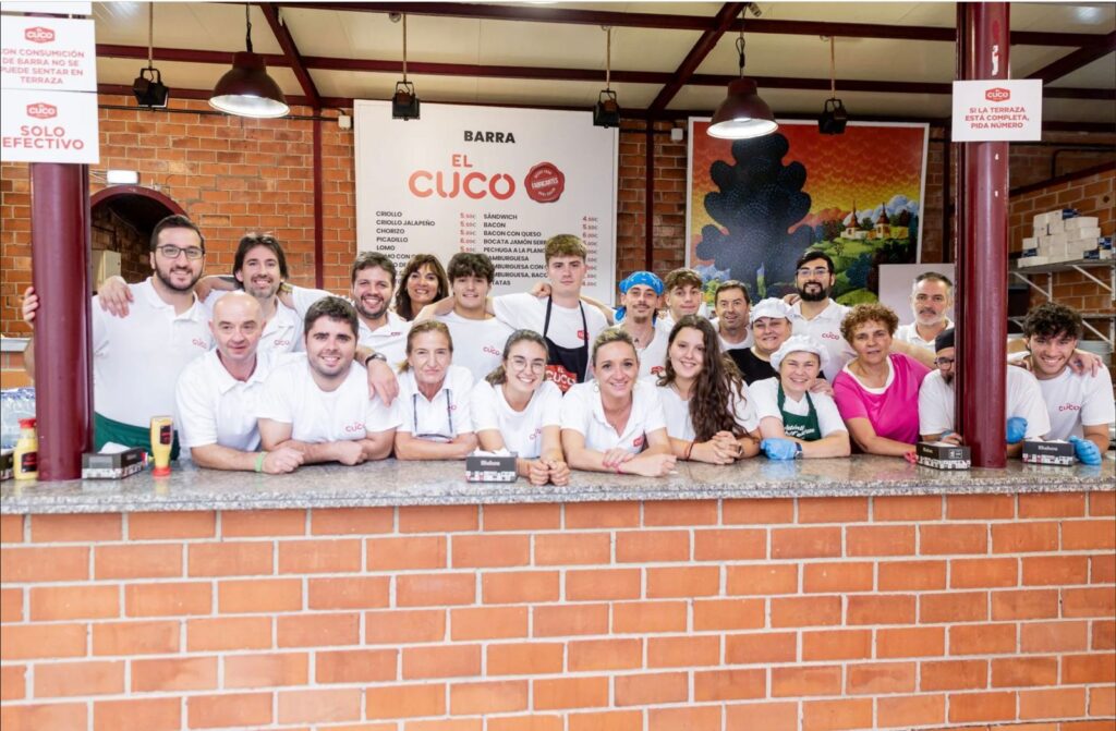 Equipo de El Cuco en FIDMA 25